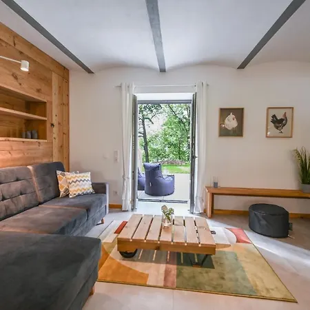 Moderne Und Gemutliche Maisonette-ferienwohnung Mit Terrasse Und Wallbox Im Farmhouse Bei Zittau شقة