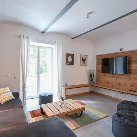 Moderne Und Gemutliche Maisonette-ferienwohnung Mit Terrasse Und Wallbox Im Farmhouse Bei Zittau شقة Eckartsberg