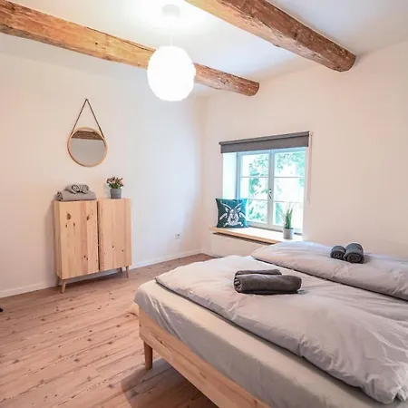 شقة Moderne Und Gemutliche Maisonette-ferienwohnung Mit Terrasse Und Wallbox Im Farmhouse Bei Zittau *